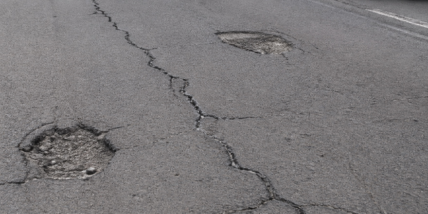 Crepe nell'asfalto e manutenzione delle pavimentazioni in Abruzzo